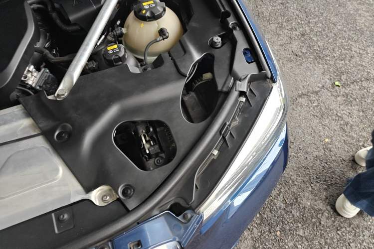 Used BMW X3 2021 xDrive25i M Sport Package Engine Bay Left