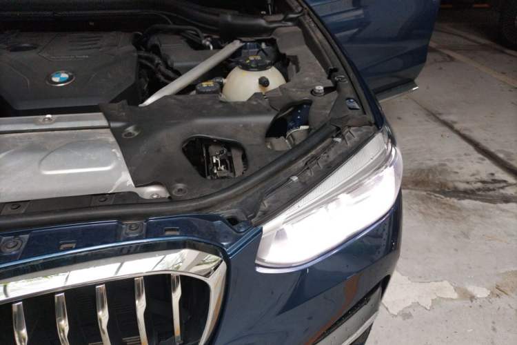 Used BMW X3 2021 xDrive28i Luxury Package Engine Bay Left