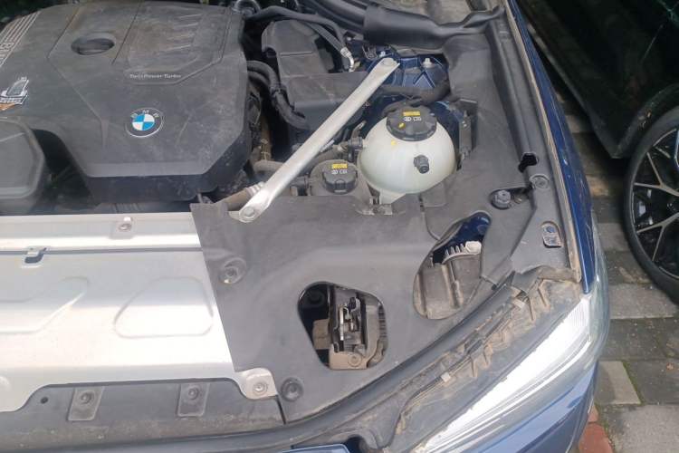Used BMW X3 2021 xDrive28i M Sport Package Engine Bay Left
