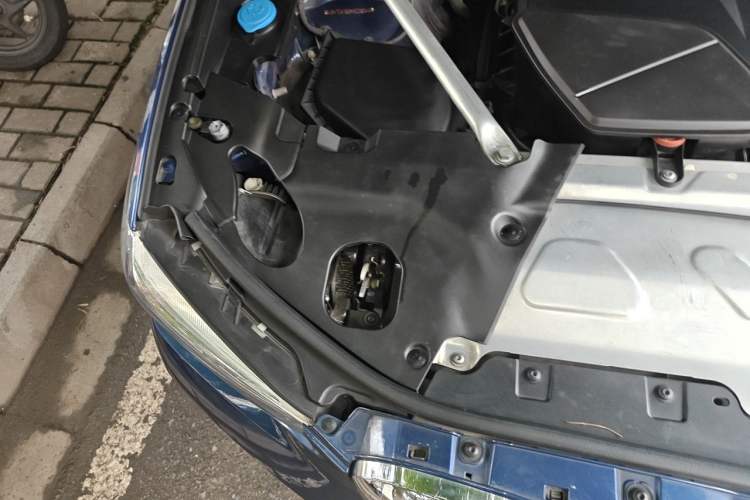 Used BMW X3 2021 xDrive25i M Sport Package Engine Bay Right