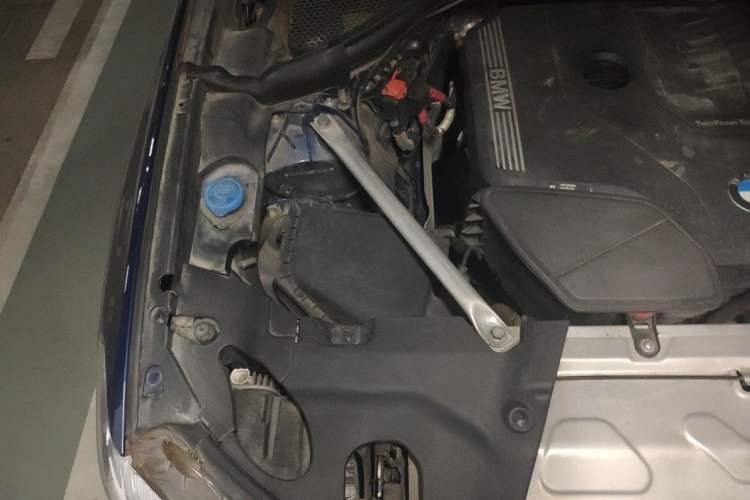 Used BMW X3 2021 xDrive28i Luxury Package Engine Bay Right