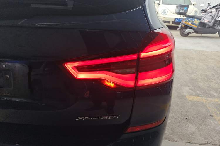 Used BMW X3 2021 xDrive28i M Sport Package Exterior 6