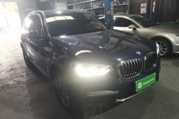 Used BMW X3 2021 xDrive28i Luxury Package Front Right 45 Deg