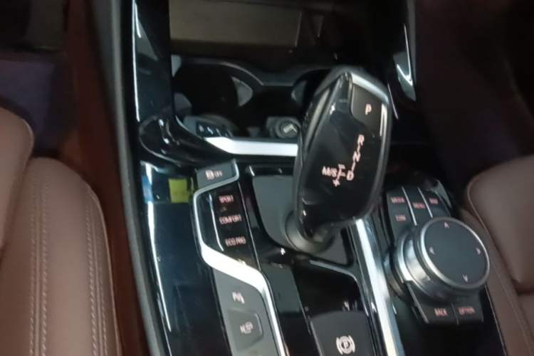 Used BMW X3 2021 Restyled xDrive25i M Sport Package Gear Lever