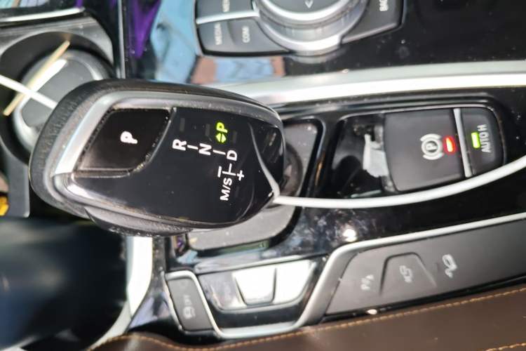 Used BMW X3 2021 xDrive28i Luxury Package Gear Lever