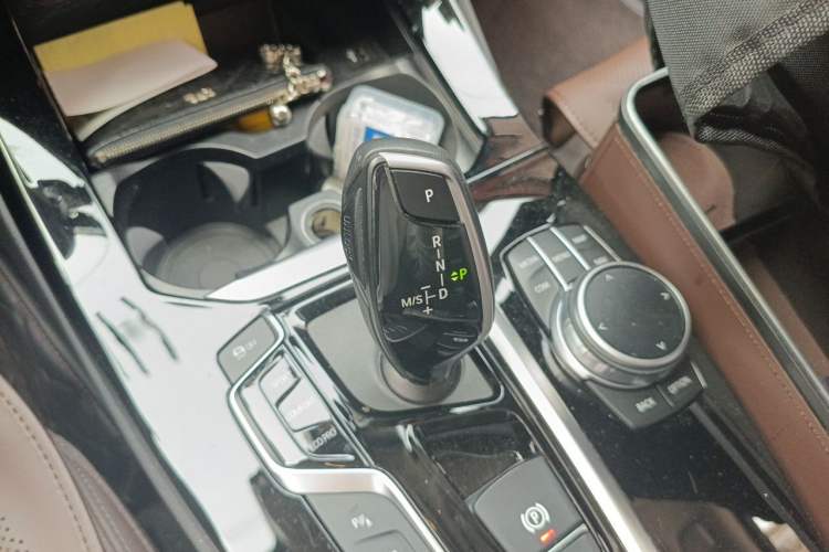 Used BMW X3 2021 xDrive25i Luxury Package Gear Lever