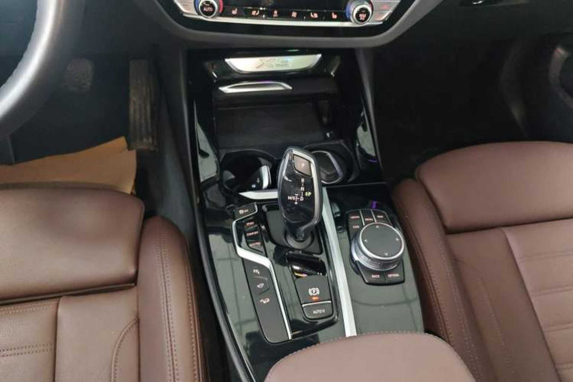 Used BMW X3 2021 xDrive28i Luxury Package Gear Lever