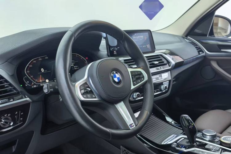 Used BMW X3 2021 xDrive30i Luxury Model with M Sport Package Interior 1