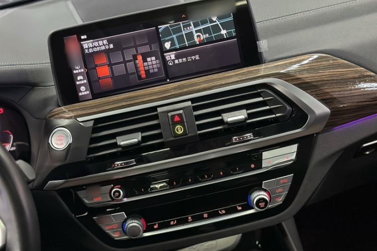Used BMW X3 2021 xDrive28i M Sport Package Interior 11