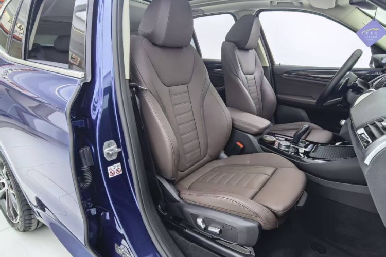 Used BMW X3 2021 xDrive30i Luxury Model with M Sport Package Interior 11