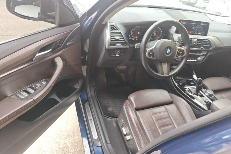 Used BMW X3 2021 xDrive28i M Sport Package Interior 3