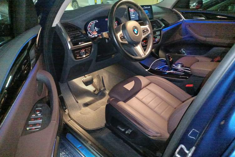 Used BMW X3 2021 xDrive25i M Sport Package Interior 3
