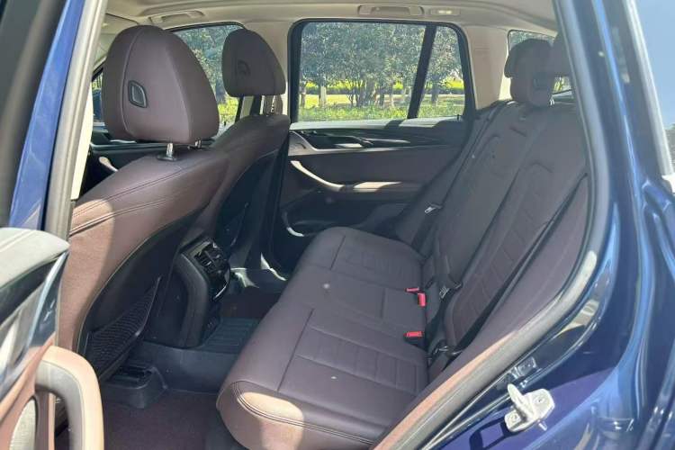 Used BMW X3 2021 xDrive25i M Sport Package Interior 3