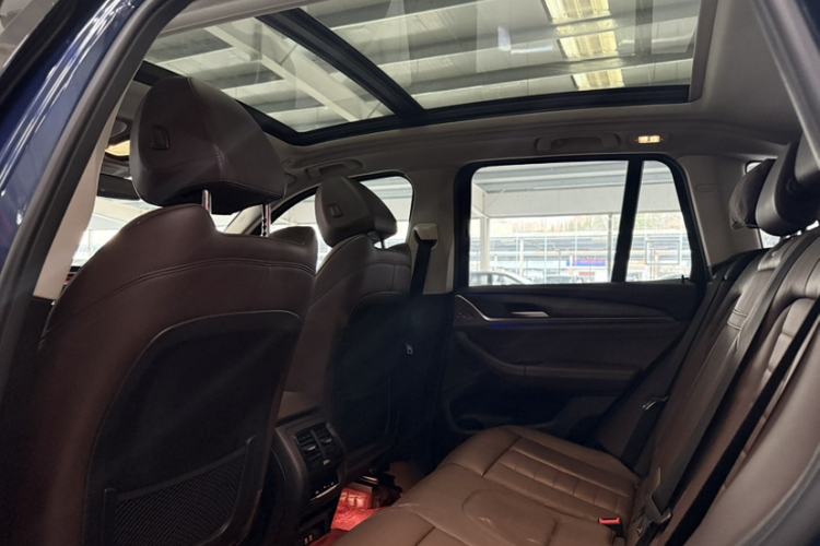 Used BMW X3 2021 Facelift xDrive28i M Sport Package Interior 4