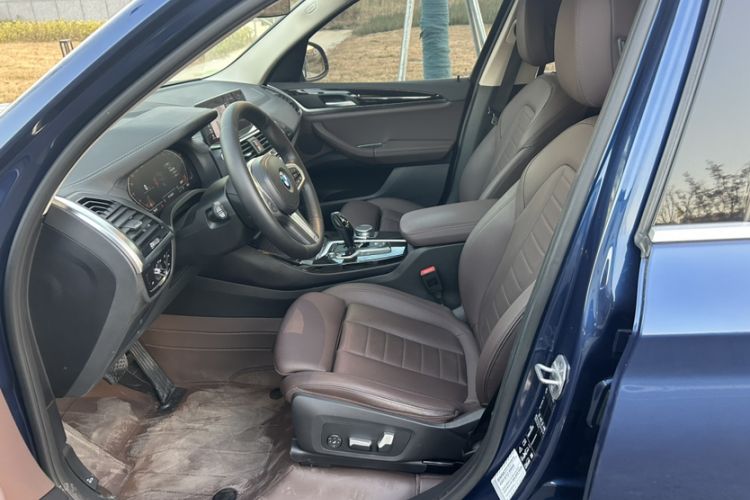 Used BMW X3 2021 xDrive25i M Sport Package Interior 8
