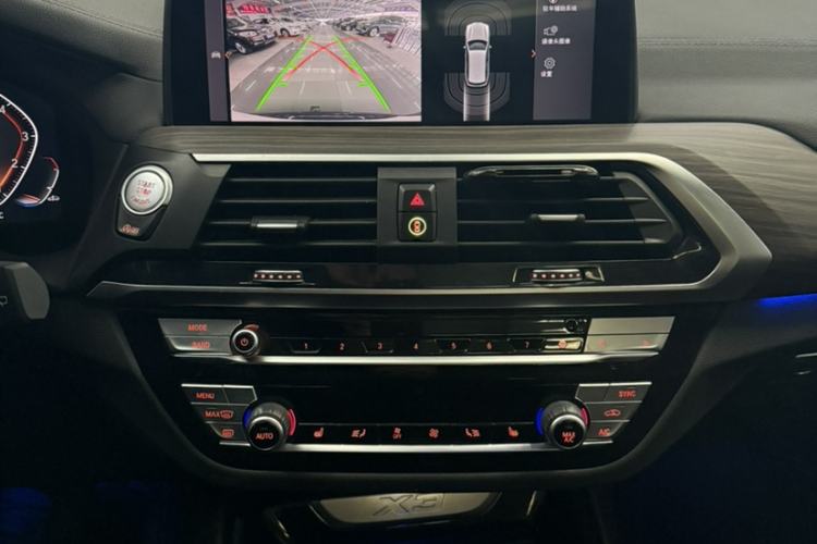 Used BMW X3 2021 Facelift xDrive28i M Sport Package Interior 9