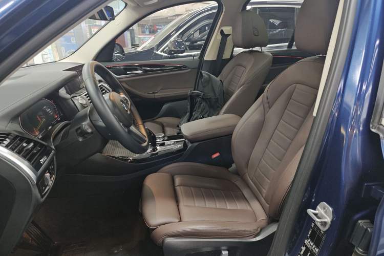 Used BMW X3 2021 xDrive25i M Sport Package Left Front Seat