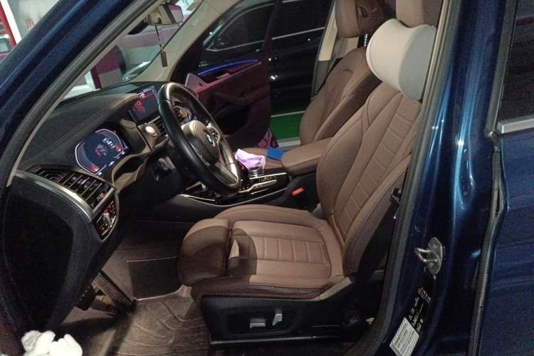 Used BMW X3 2021 Restyled xDrive25i M Sport Package Left Front Seat