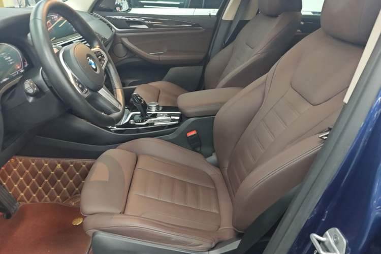 Used BMW X3 2021 xDrive30i Luxury Model with M Sport Package Left Front Seat