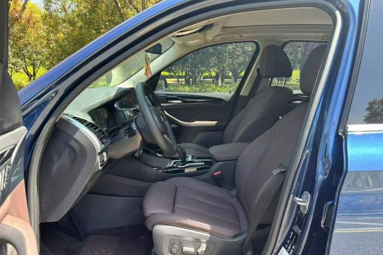 Used BMW X3 2021 xDrive25i M Sport Package Left Front Seat