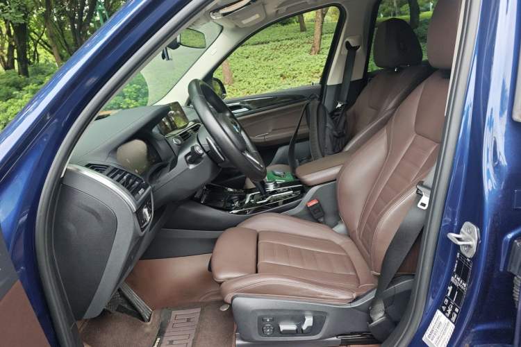 Used BMW X3 2021 xDrive30i Luxury Model with M Sport Package Left Front Seat
