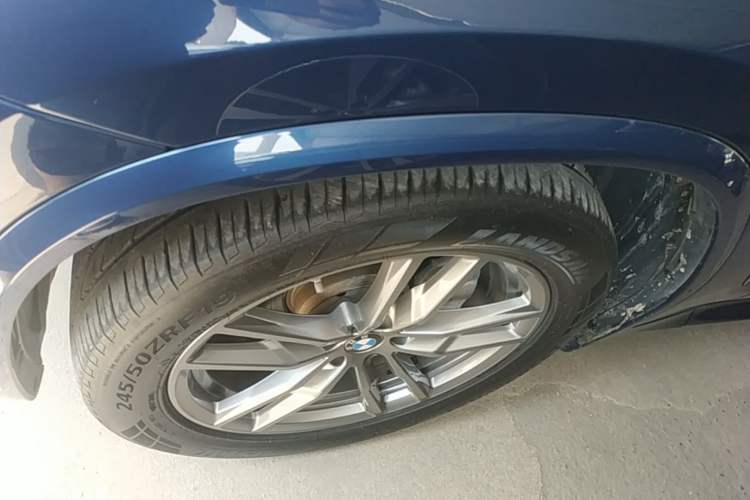 Used BMW X3 2021 xDrive28i M Sport Package Left Front Wheel Hub