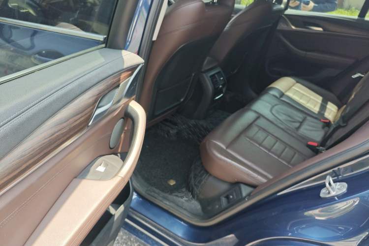 Used BMW X3 2021 xDrive28i M Sport Package Left Rear Seat