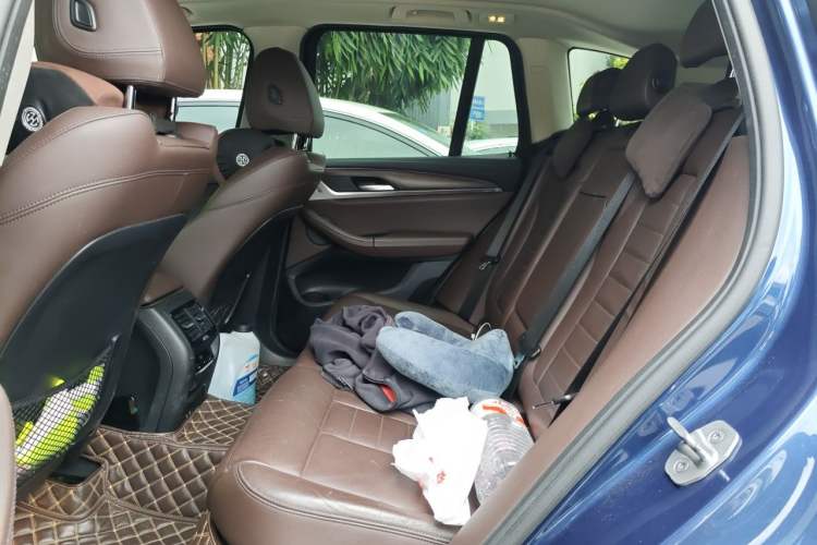 Used BMW X3 2021 xDrive28i Luxury Package Left Rear Seat