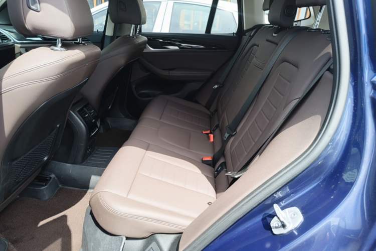 Used BMW X3 2021 xDrive25i M Sport Package Left Rear Seat
