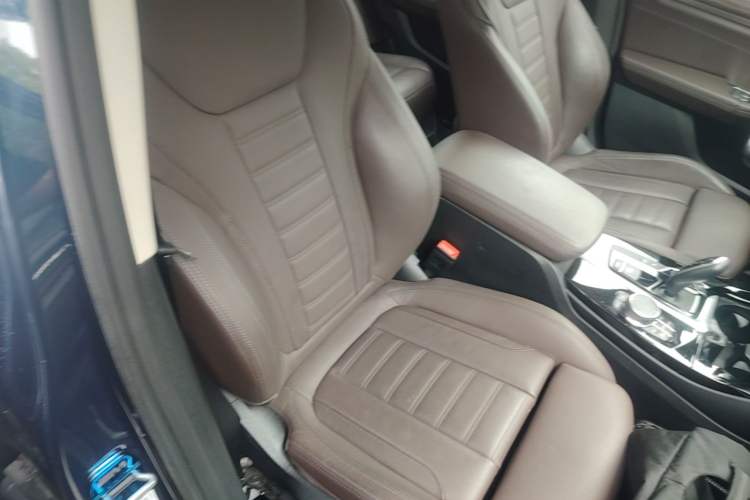 Used BMW X3 2021 xDrive28i M Sport Package Right Front Seat
