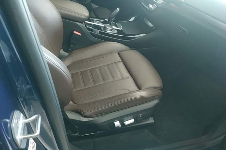 Used BMW X3 2021 xDrive28i M Sport Package Right Front Seat