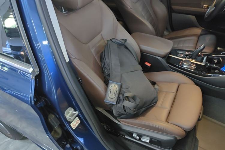 Used BMW X3 2021 xDrive28i M Sport Package Right Front Seat