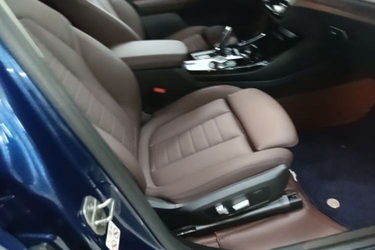 Used BMW X3 2021 Restyled xDrive25i M Sport Package Right Front Seat