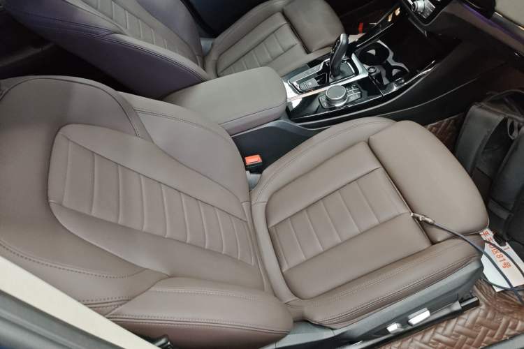 Used BMW X3 2021 xDrive25i M Sport Package Right Front Seat
