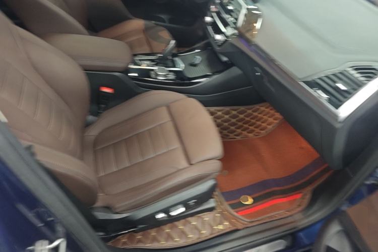 Used BMW X3 2021 xDrive30i Luxury Model with M Sport Package Right Front Seat