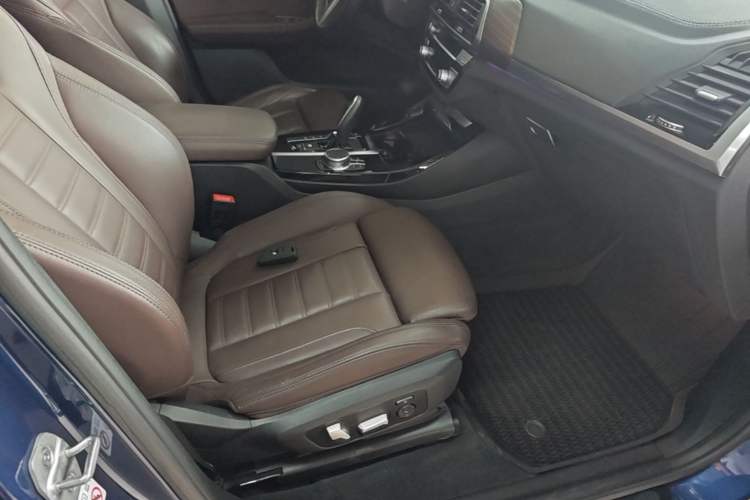 Used BMW X3 2021 xDrive28i M Sport Package Right Front Seat