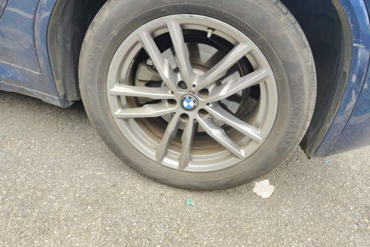 Used BMW X3 2021 xDrive25i M Sport Package Right Front Wheel Hub
