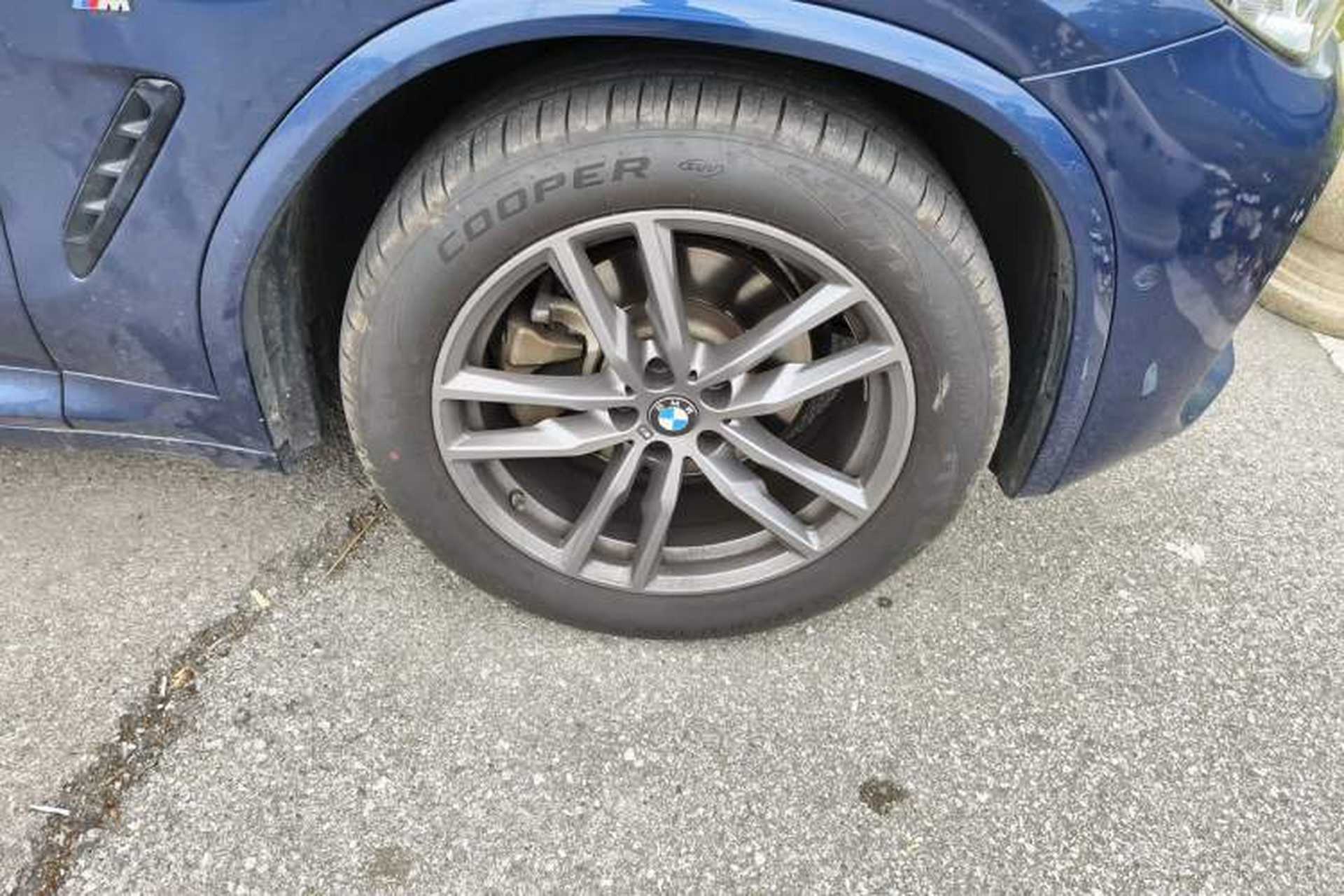Used BMW X3 2021 xDrive28i M Sport Package Right Front Wheel Hub