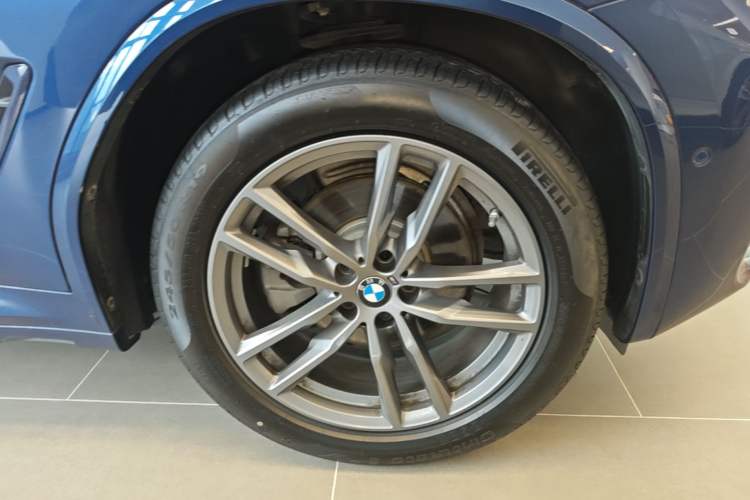 Used BMW X3 2021 Facelift xDrive28i M Sport Package Right Front Wheel Hub