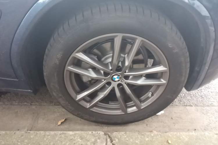 Used BMW X3 2021 xDrive25i M Sport Package Right Front Wheel Hub