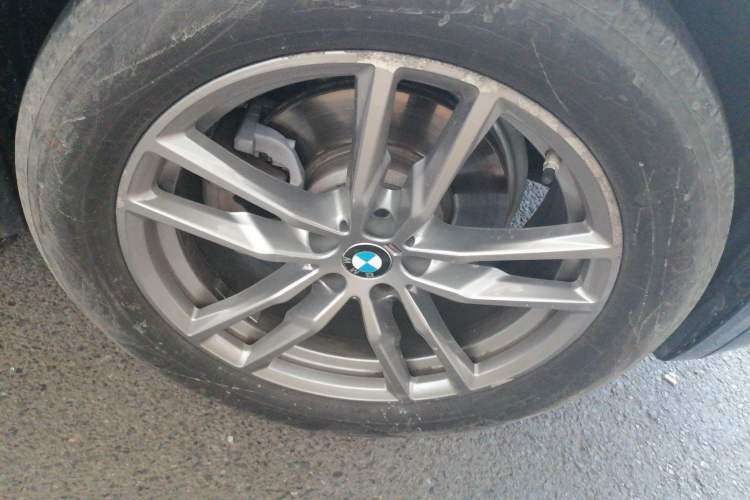 Used BMW X3 2021 xDrive28i M Sport Package Right Front Wheel Hub