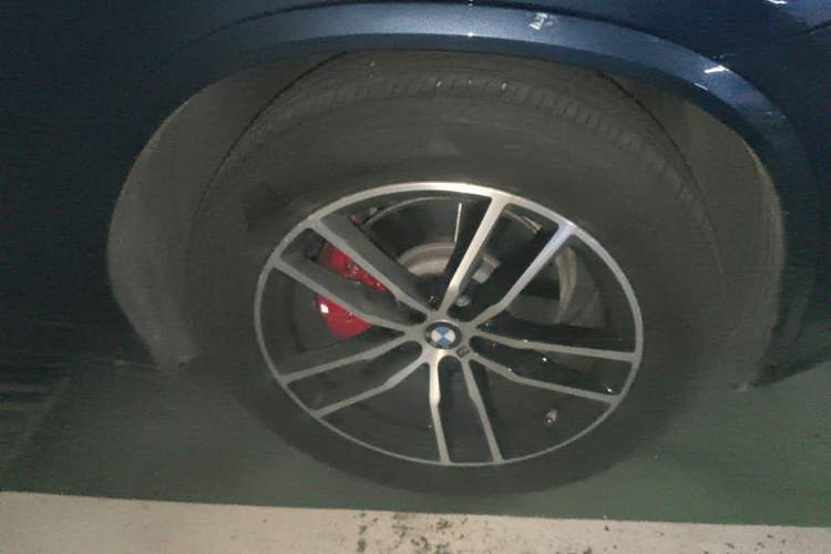 Used BMW X3 2021 xDrive28i M Sport Package Right Front Wheel Hub