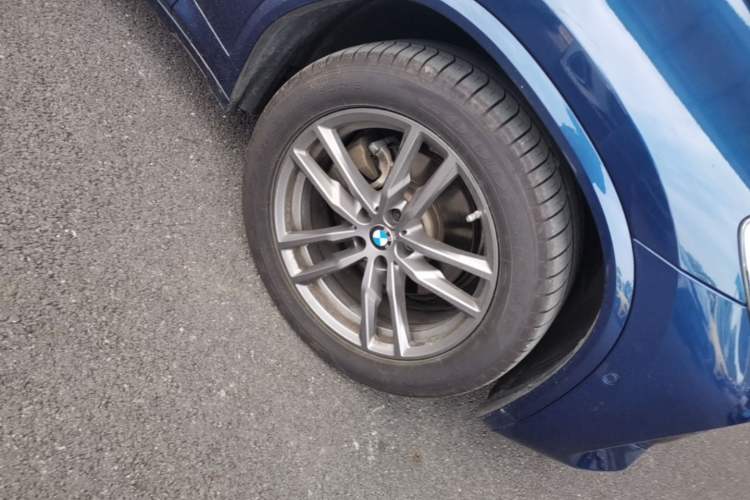 Used BMW X3 2021 xDrive28i M Sport Package Right Front Wheel Hub