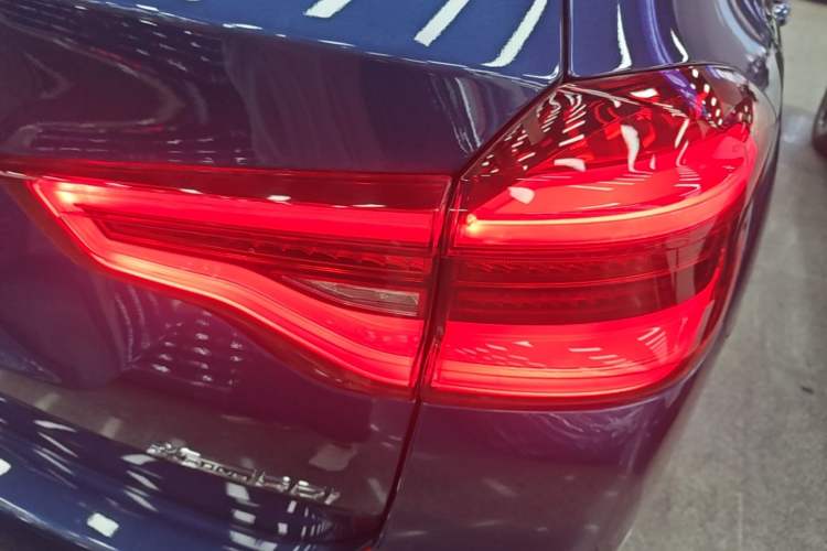 Used BMW X3 2021 xDrive30i Luxury Model with M Sport Package Right Rear Taillight