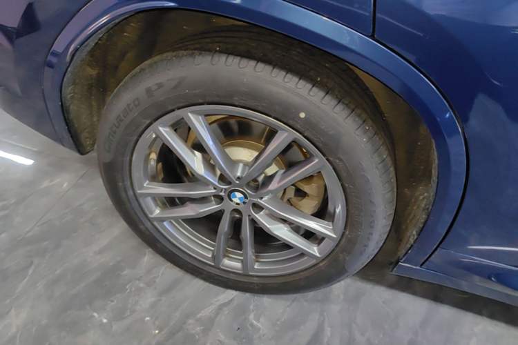 Used BMW X3 2021 xDrive28i M Sport Package Right Rear Wheel Hub