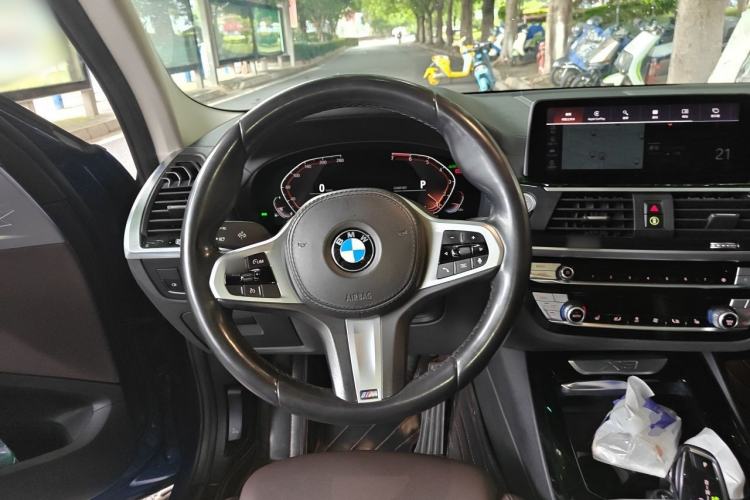 Used BMW X3 2021 xDrive25i M Sport Package Steering Wheel