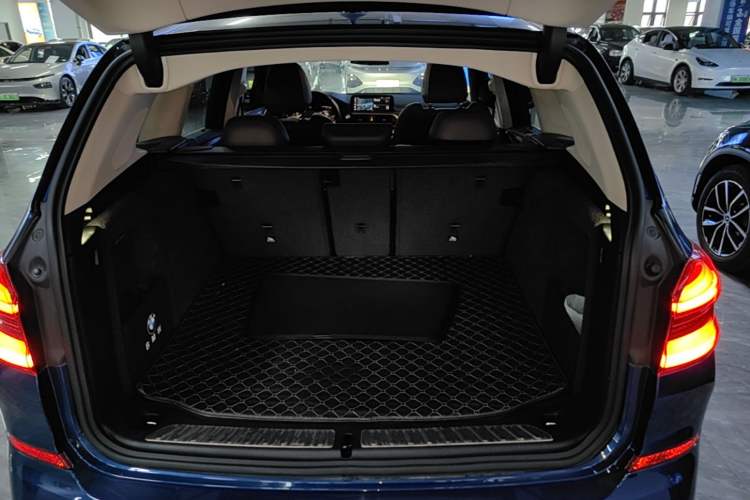 Used BMW X3 2021 xDrive28i M Sport Package Trunk