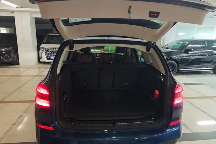 Used BMW X3 2021 xDrive28i M Sport Package Trunk