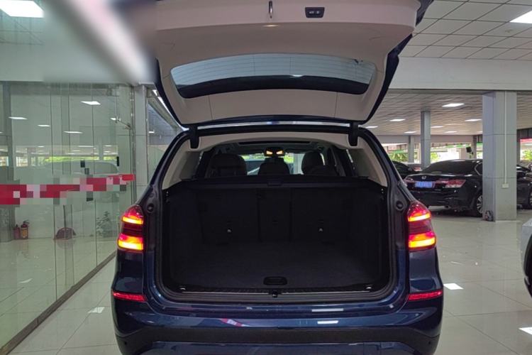 Used BMW X3 2021 xDrive28i Luxury Package Trunk