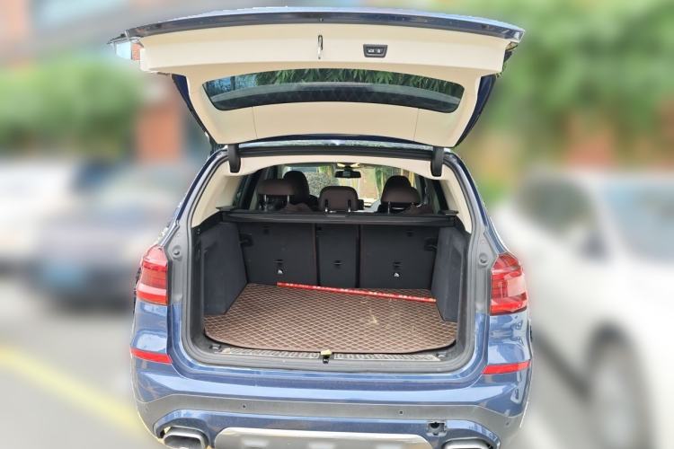 Used BMW X3 2021 xDrive28i Luxury Package Trunk